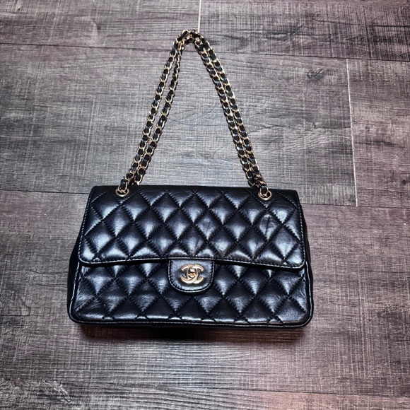CHANEL Black Double flap Quilted Lamb Skin Shoulder Bag with Gold Chain - Picture 1 of 16